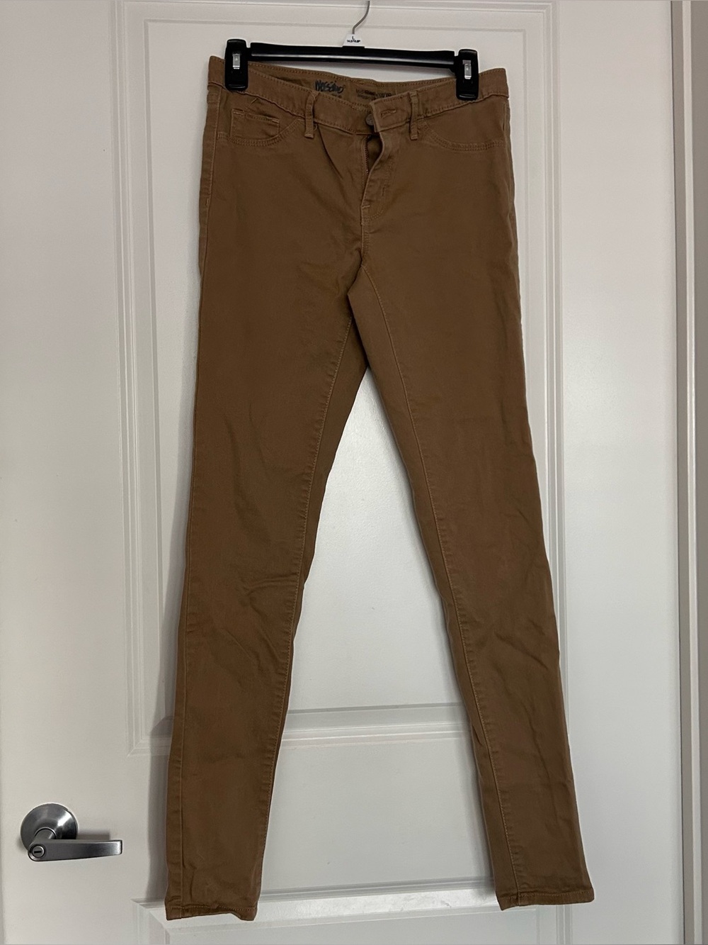Mossimo (6/28 L) Dark Khaki Mid-Rise Jeggings